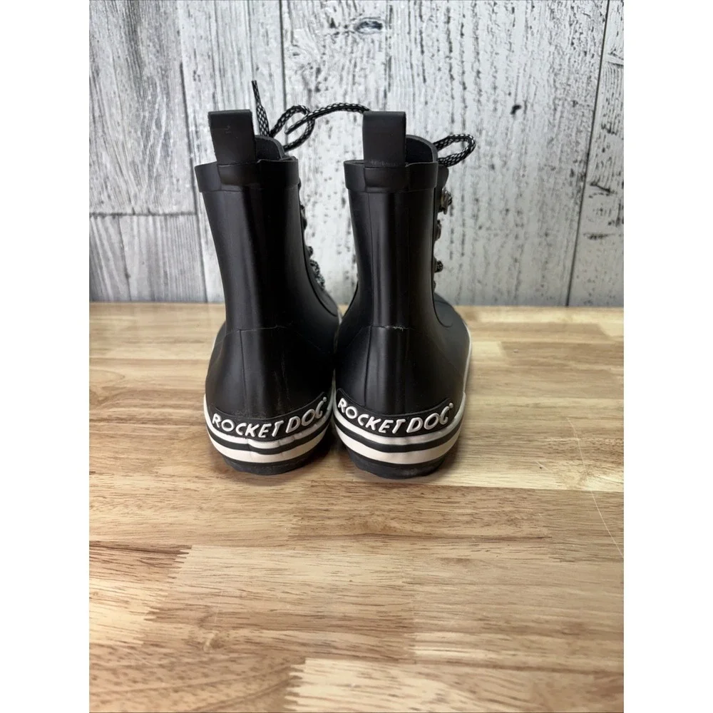 Womens Size 10Rain Boots ROCKET DOG RAINY RUBBER Bottoms Black Lace Up